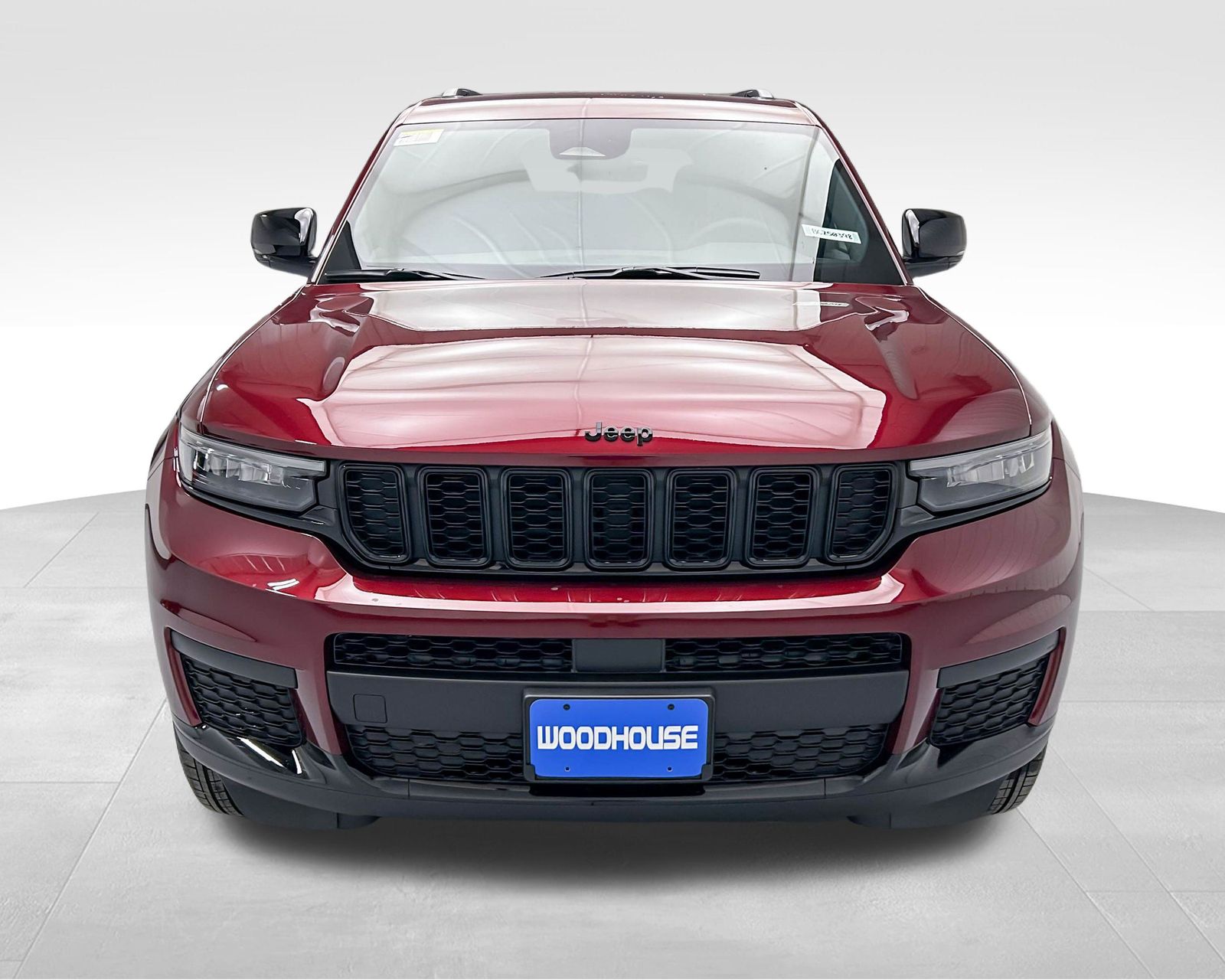 2025 Jeep Grand Cherokee Altitude photo 2