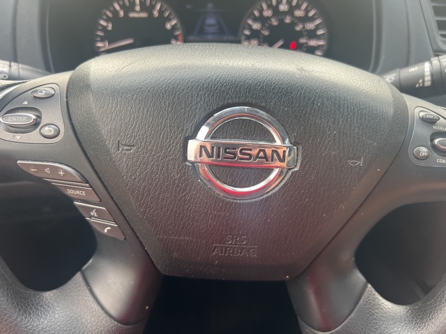 2020 Nissan Pathfinder S photo 10