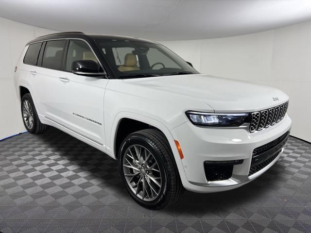 2025 Jeep Grand Cherokee L Summit's photo