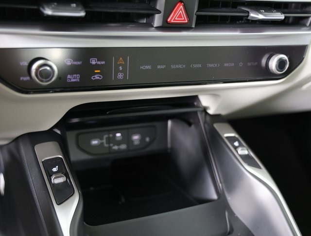 2025 Kia Sorento Hybrid EX photo 14