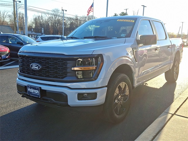 2025 Ford F-150 STX photo 3