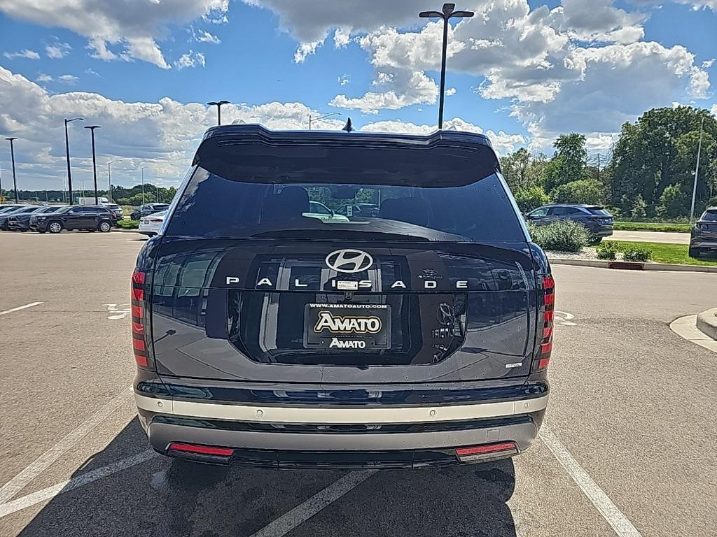 2026 Hyundai Palisade Limited photo 2