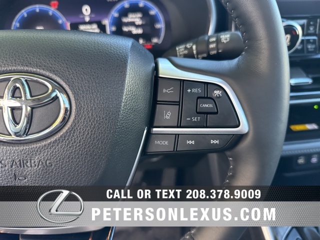 2024 Toyota Highlander Platinum photo 27