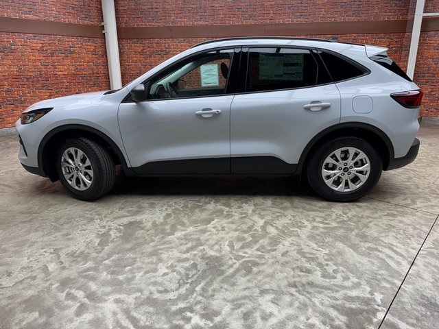 2025 Ford Escape Active photo 2