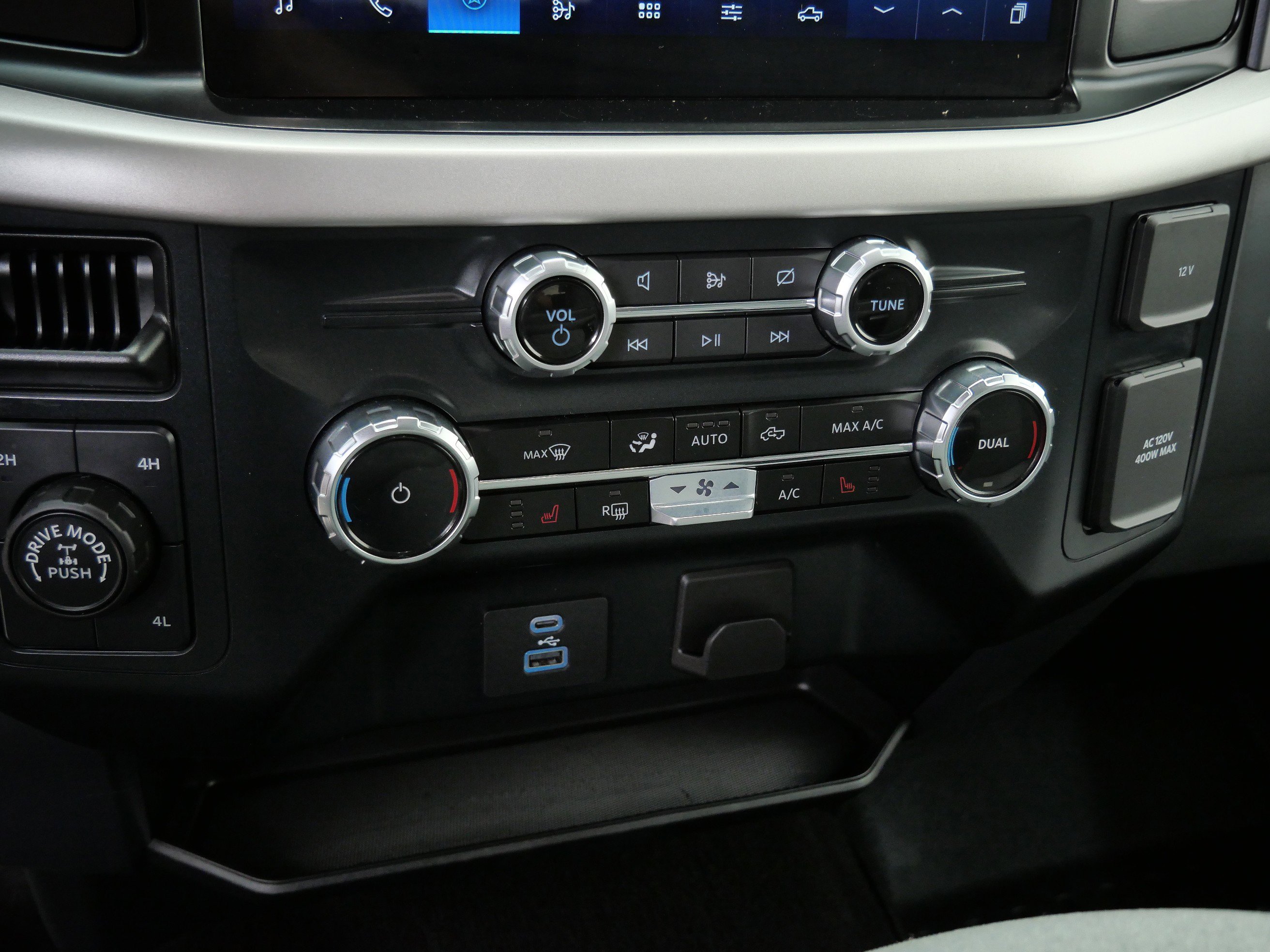 2023 Ford F-150 XLT photo 17