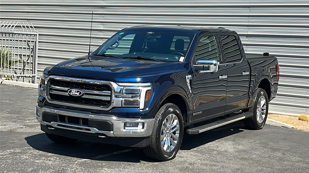 2024 Ford F-150 Lariat photo 2