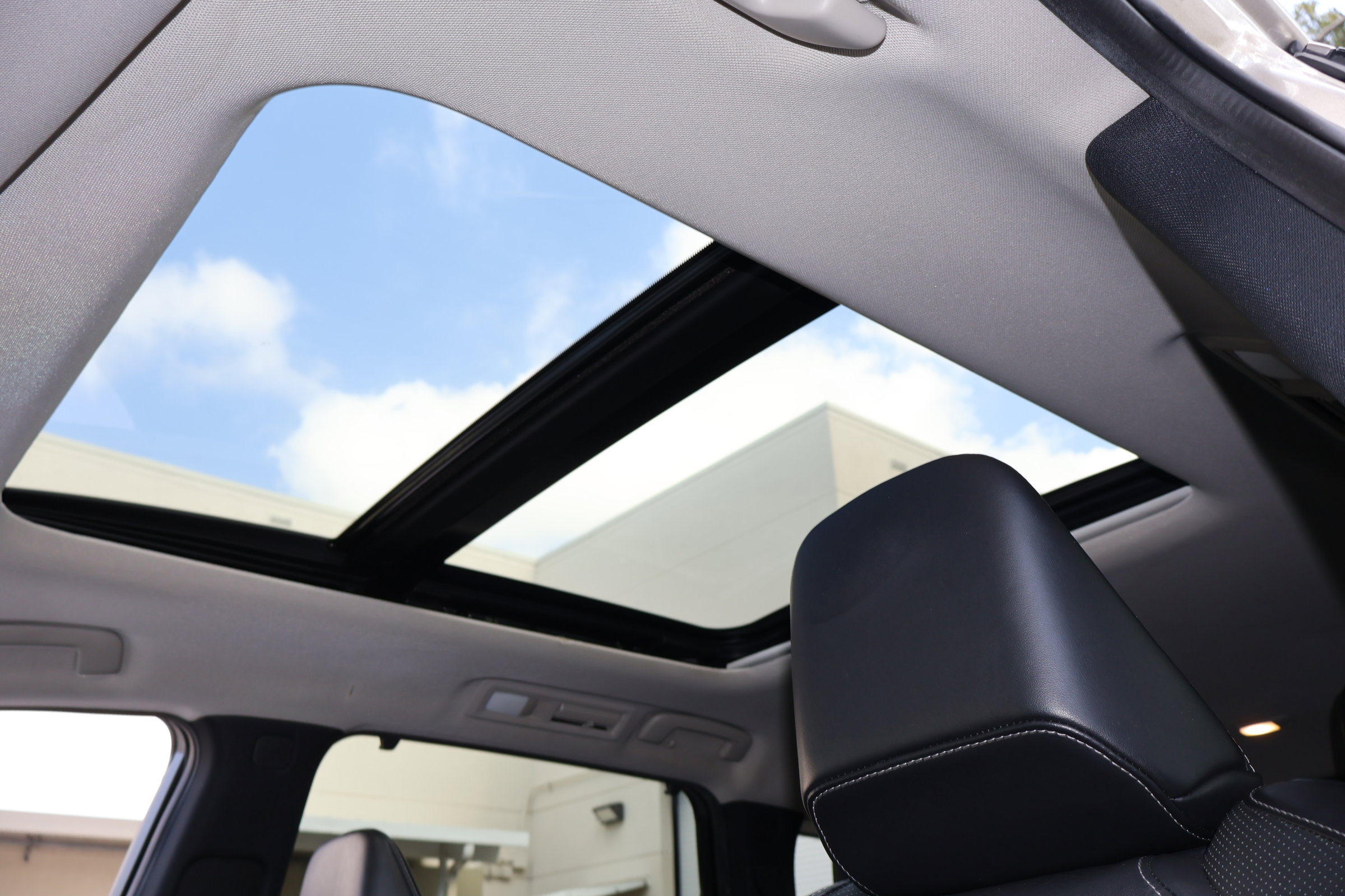 2022 Infiniti QX60 Luxe photo 4