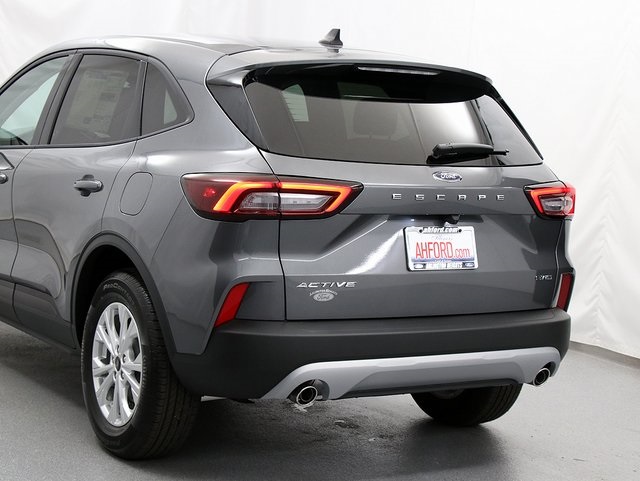 2026 Ford Escape Active photo 2