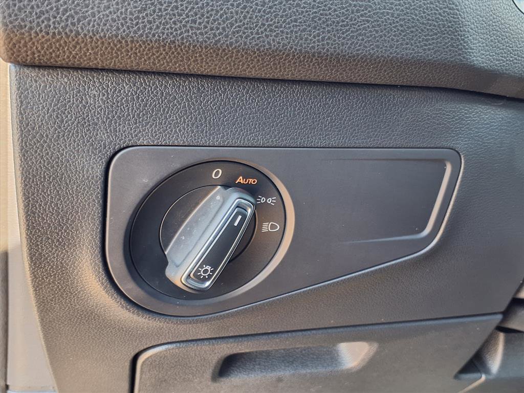 2024 Volkswagen Tiguan SE Wolfsburg Edition photo 2