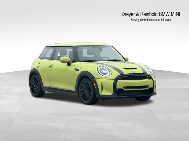 2023 MINI 3 Door S's photo