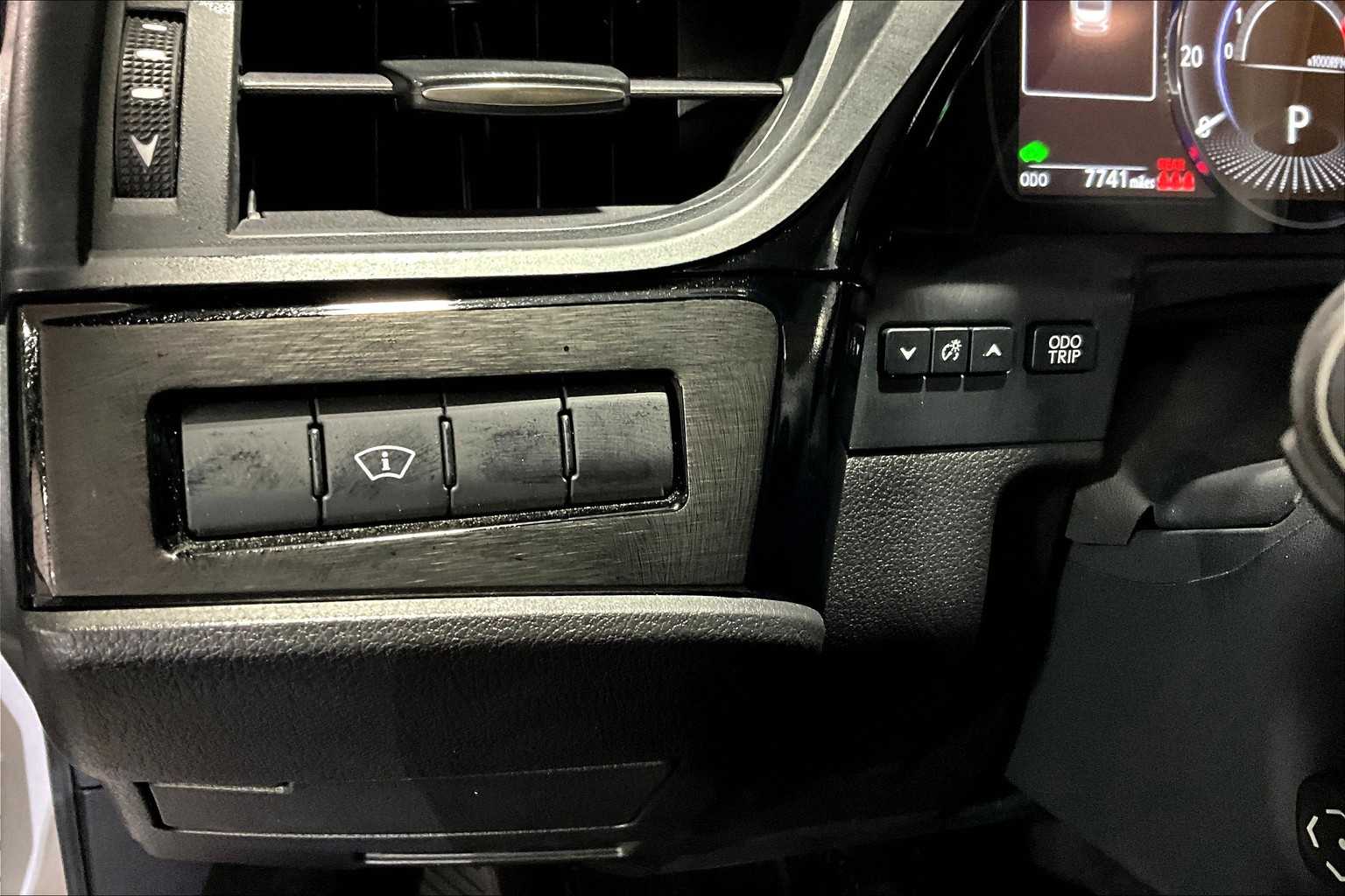 2025 Lexus ES Premium photo 31