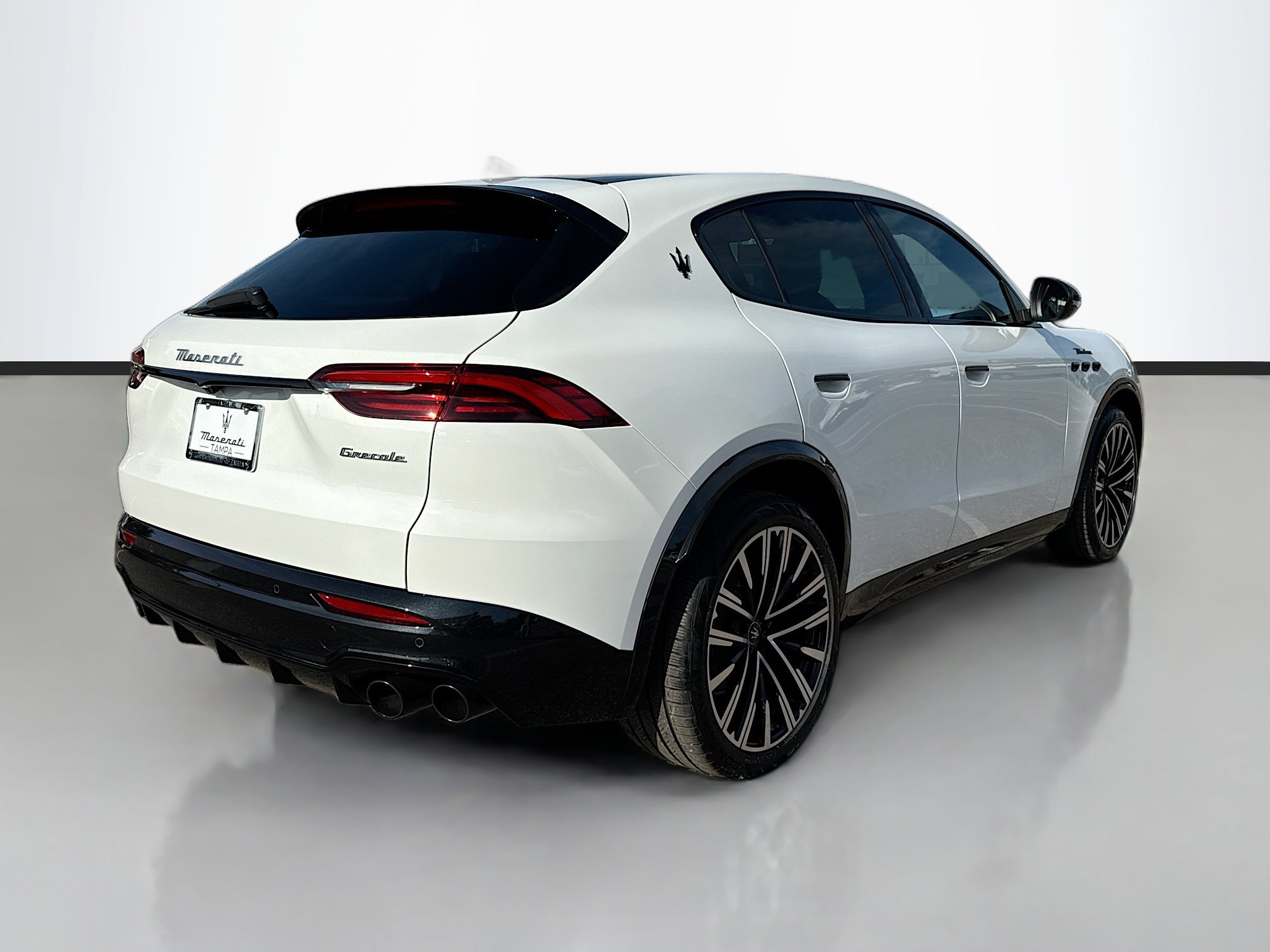 2025 Maserati Grecale Modena photo 3