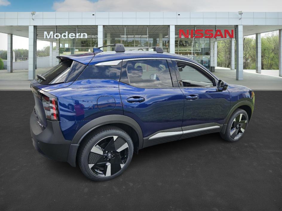 2025 Nissan Kicks SR photo 4