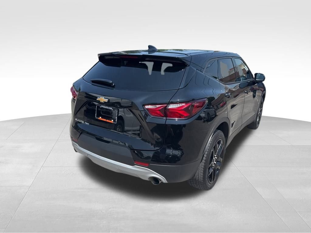 2022 Chevrolet Blazer 2LT photo 3