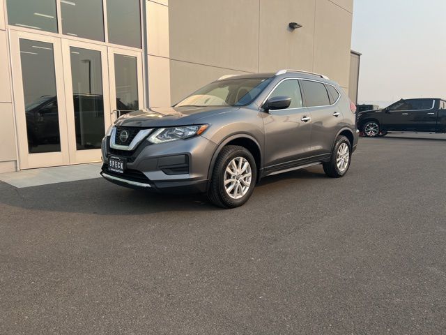 2020 Nissan Rogue SV photo 2