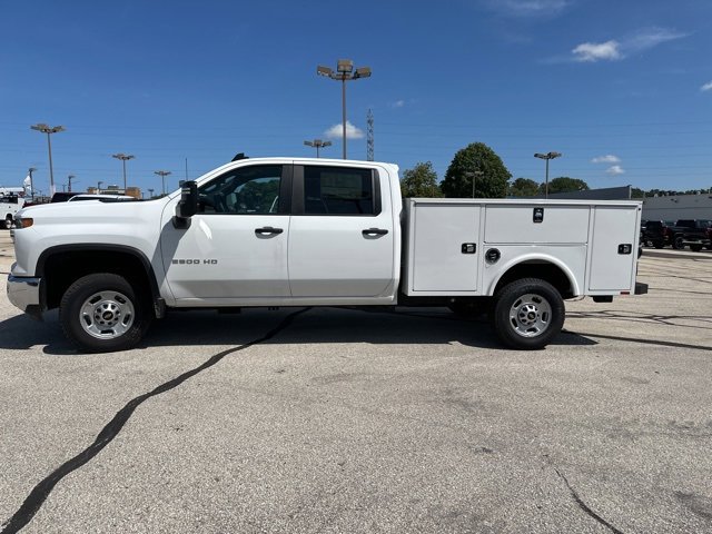 2024 Chevrolet Silverado 2500HD photo 2