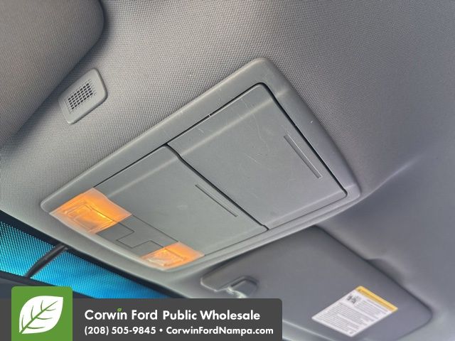 2012 Ford F-150 XLT photo 16