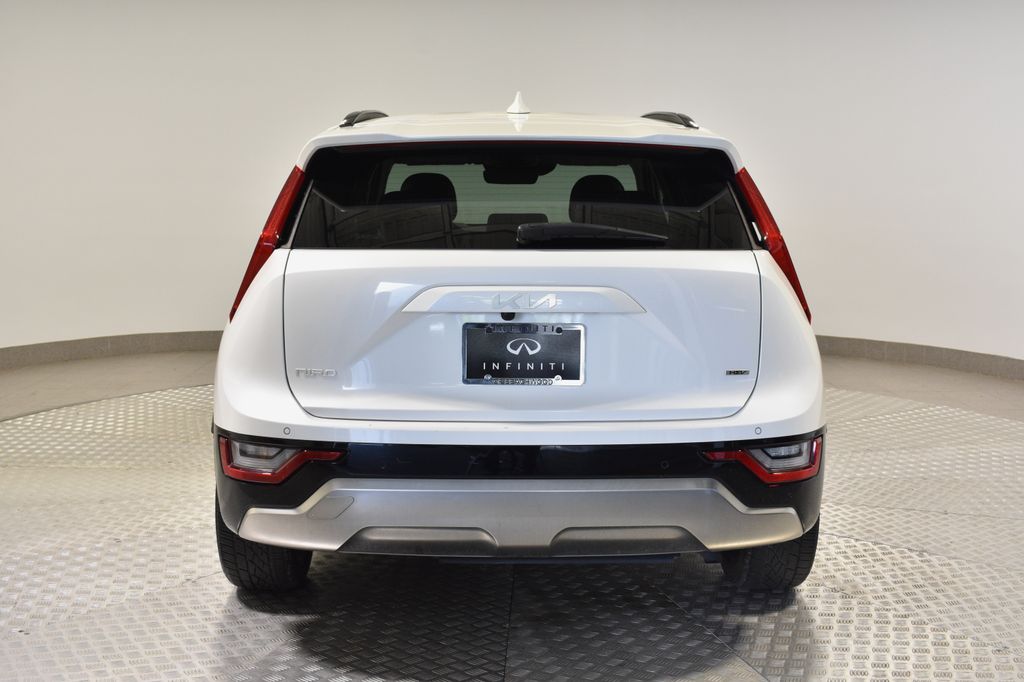 2023 Kia Niro SX Touring photo 4