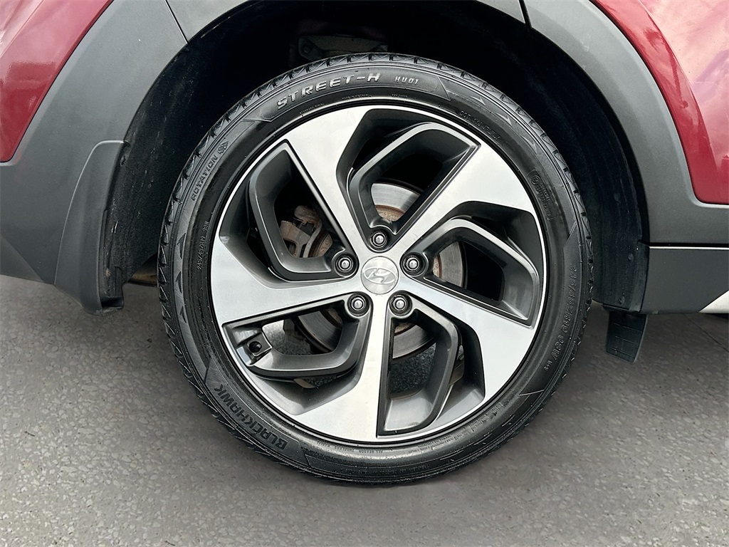 2017 Hyundai Tucson Value photo 23