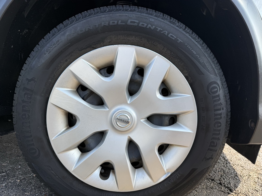 2018 Nissan Rogue Sport S photo 20