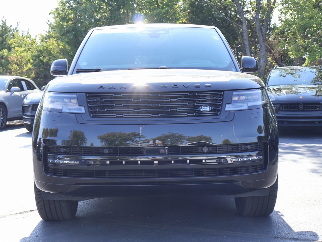 2025 Land Rover Range Rover SE photo 2