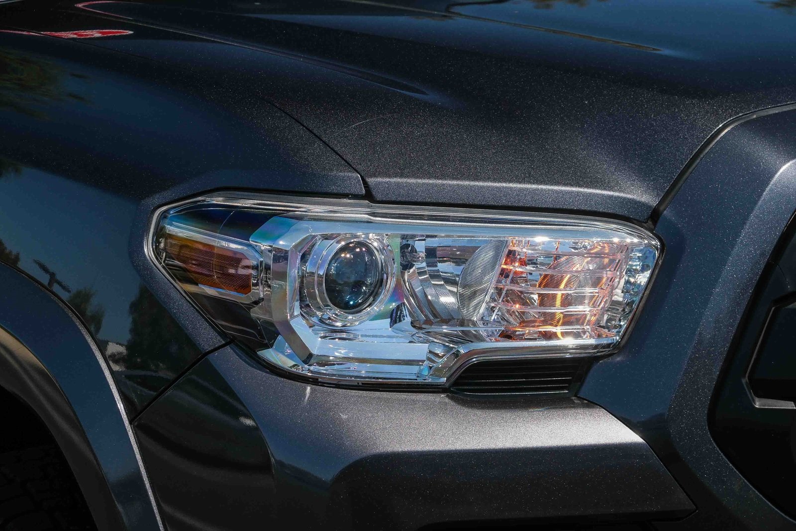2022 Toyota Tacoma SR5 Double Cab photo 4