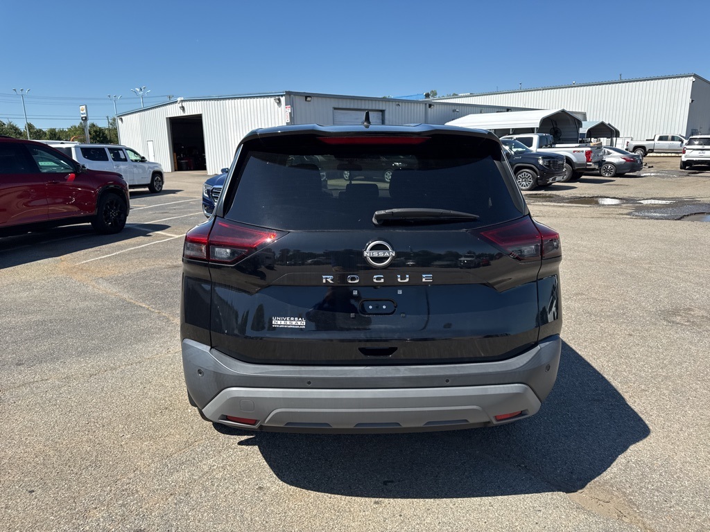 2023 Nissan Rogue S photo 2