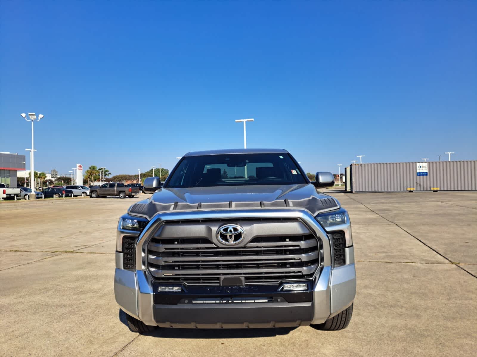 2025 Toyota Tundra Limited photo 2