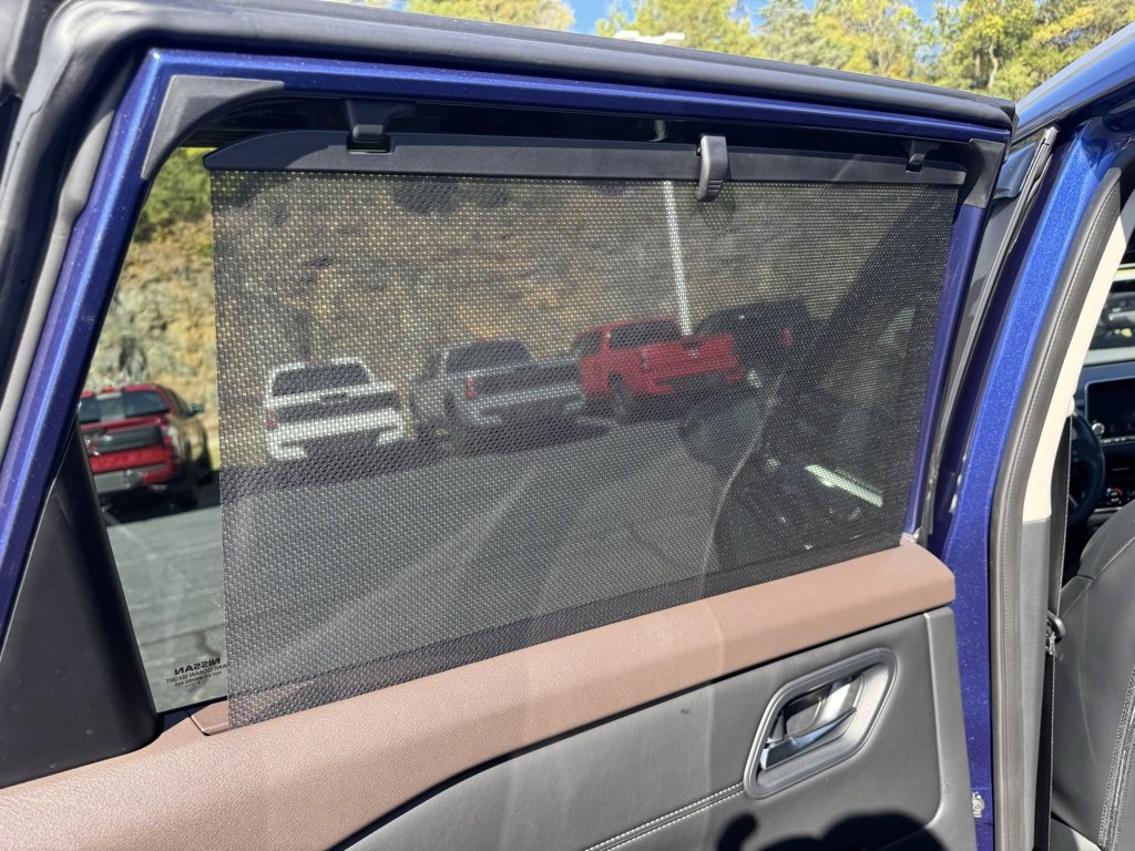 2023 Nissan Rogue SV photo 6