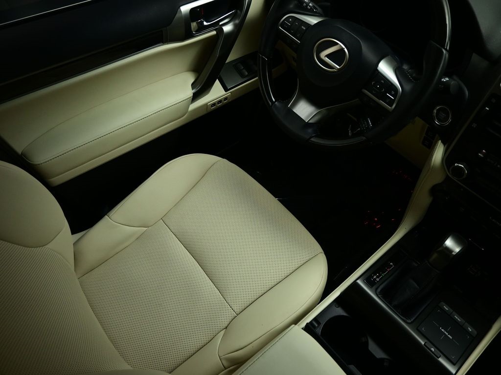 2023 Lexus GX 460 photo 5