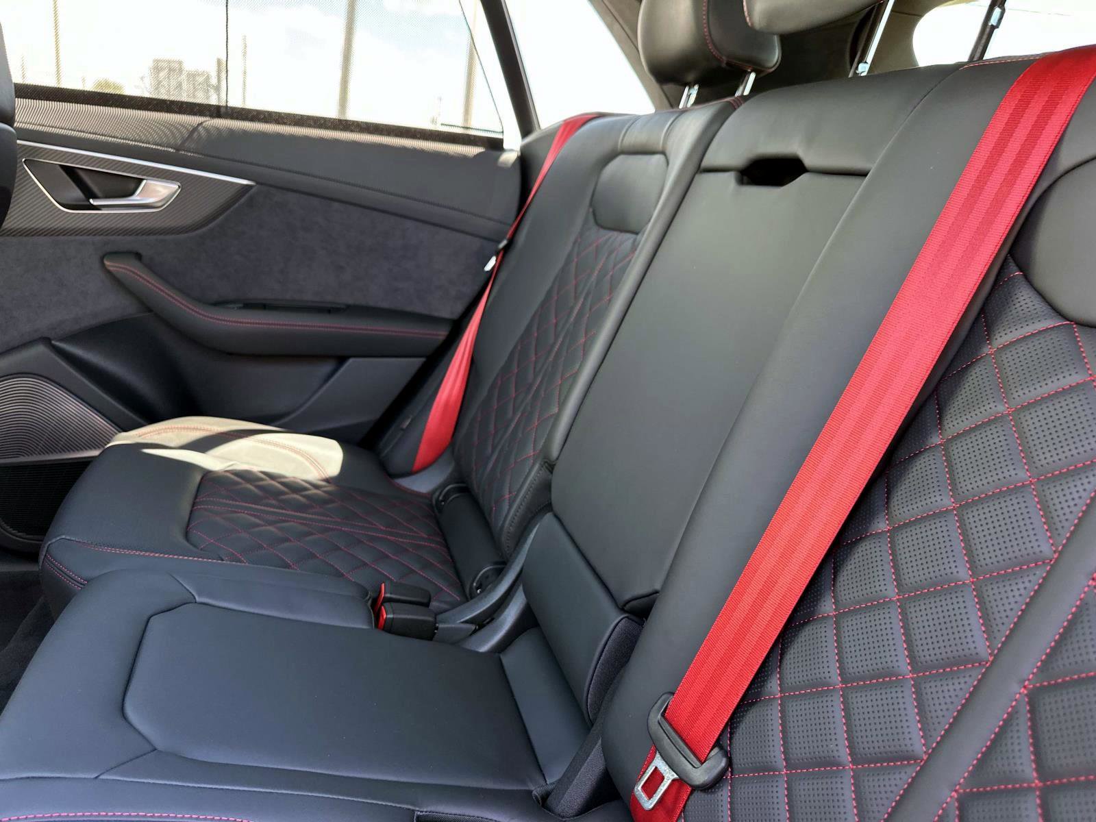 2026 Audi SQ8 Prestige photo 11