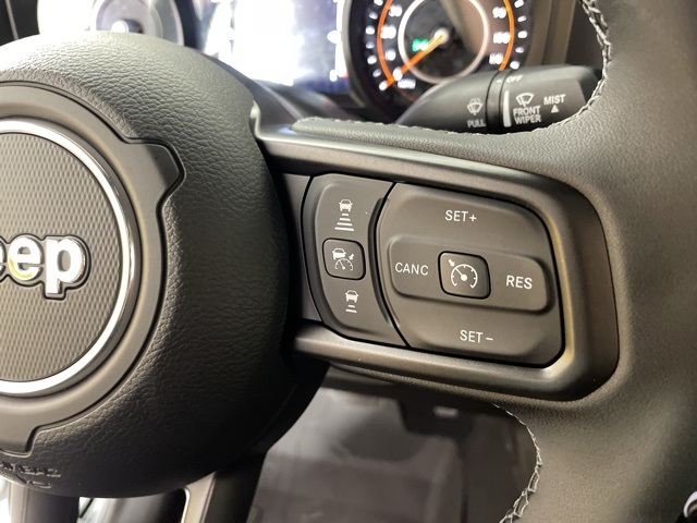 2025 Jeep Gladiator Mojave photo 21