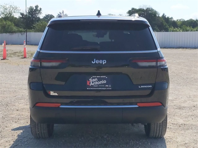 2025 Jeep Grand Cherokee Laredo Altitude photo 7