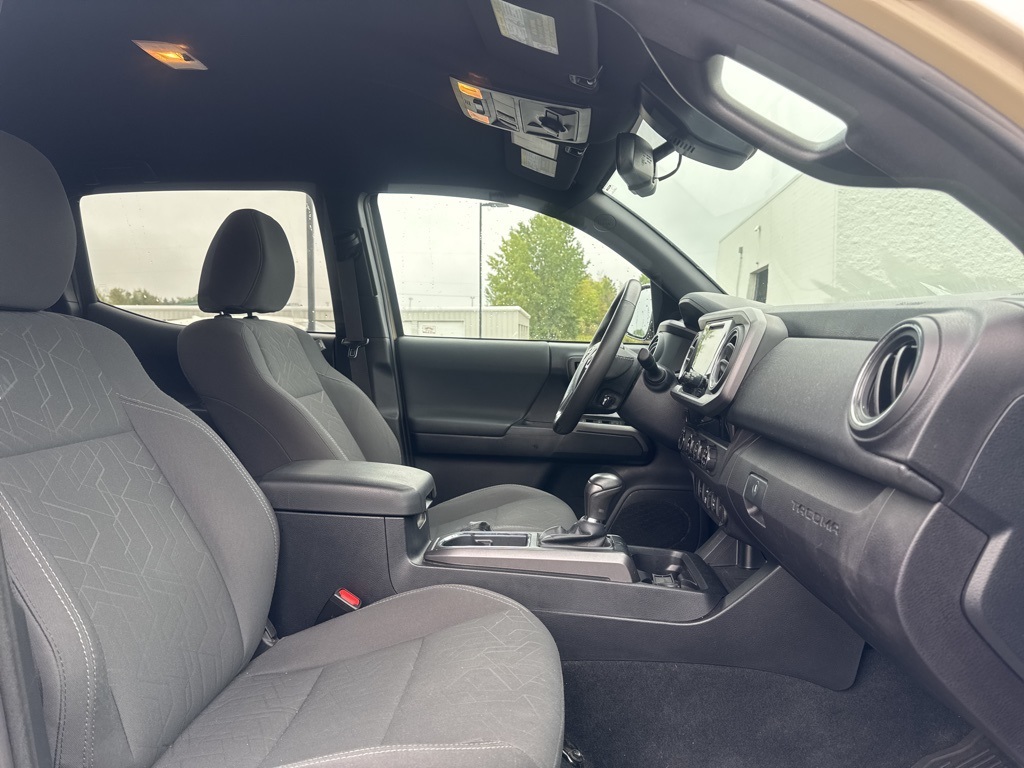 2018 Toyota Tacoma TRD Off-Road photo 22