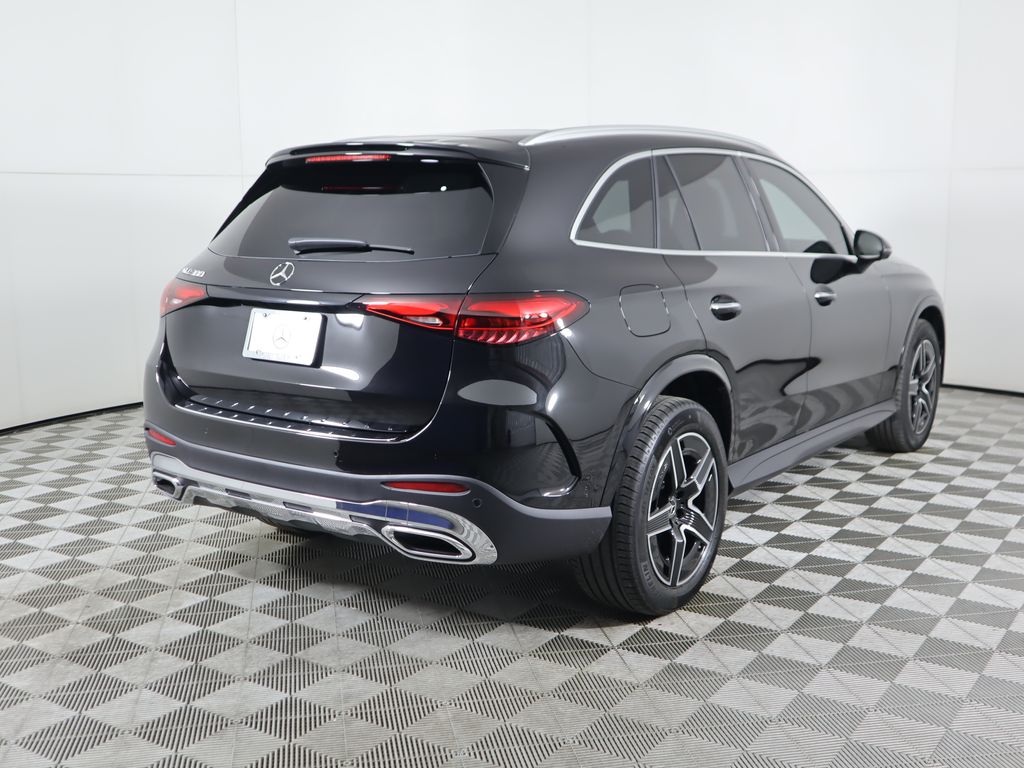 2026 Mercedes Benz GLC 300 photo 4