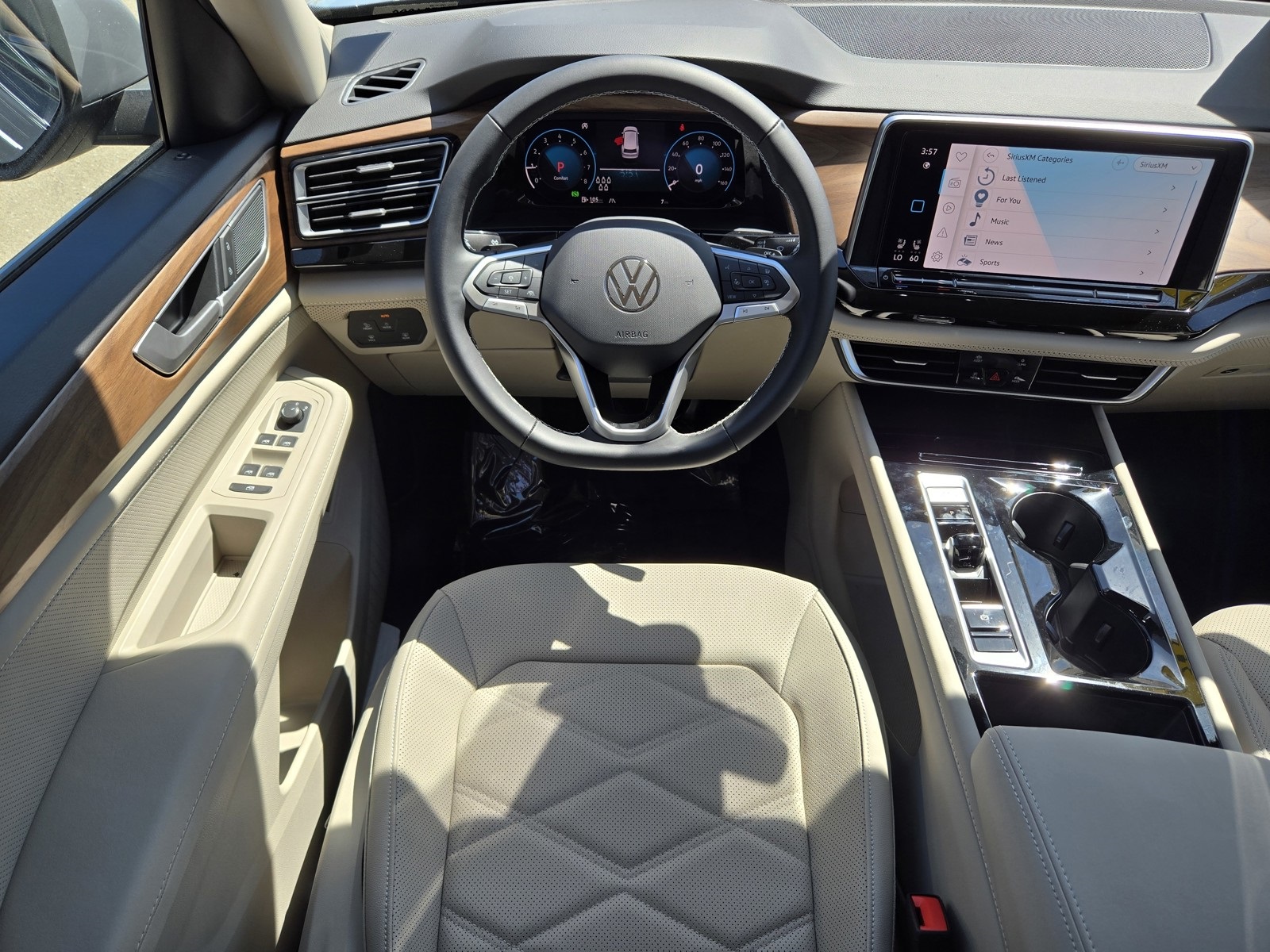 2026 Volkswagen Atlas SE Technology photo 6