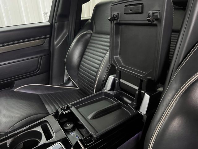 2020 Land Rover Discovery HSE Luxury photo 31