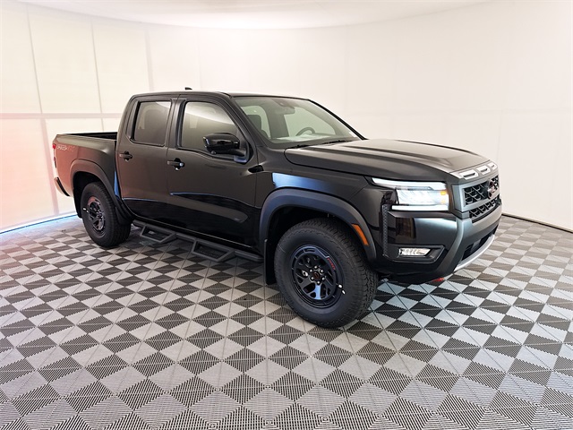 2026 Nissan Frontier PRO-4X's photo