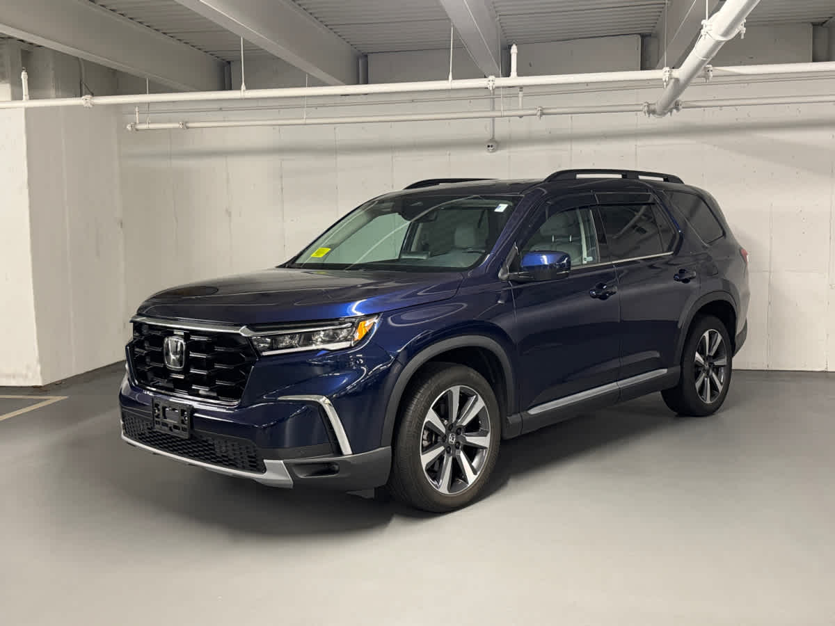 2023 Honda Pilot Touring's photo