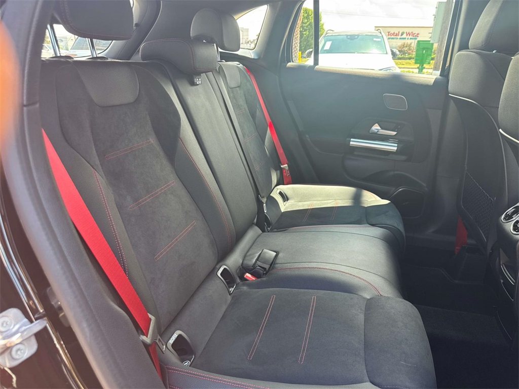 2025 Mercedes Benz GLA AMG 35 4MATIC photo 9