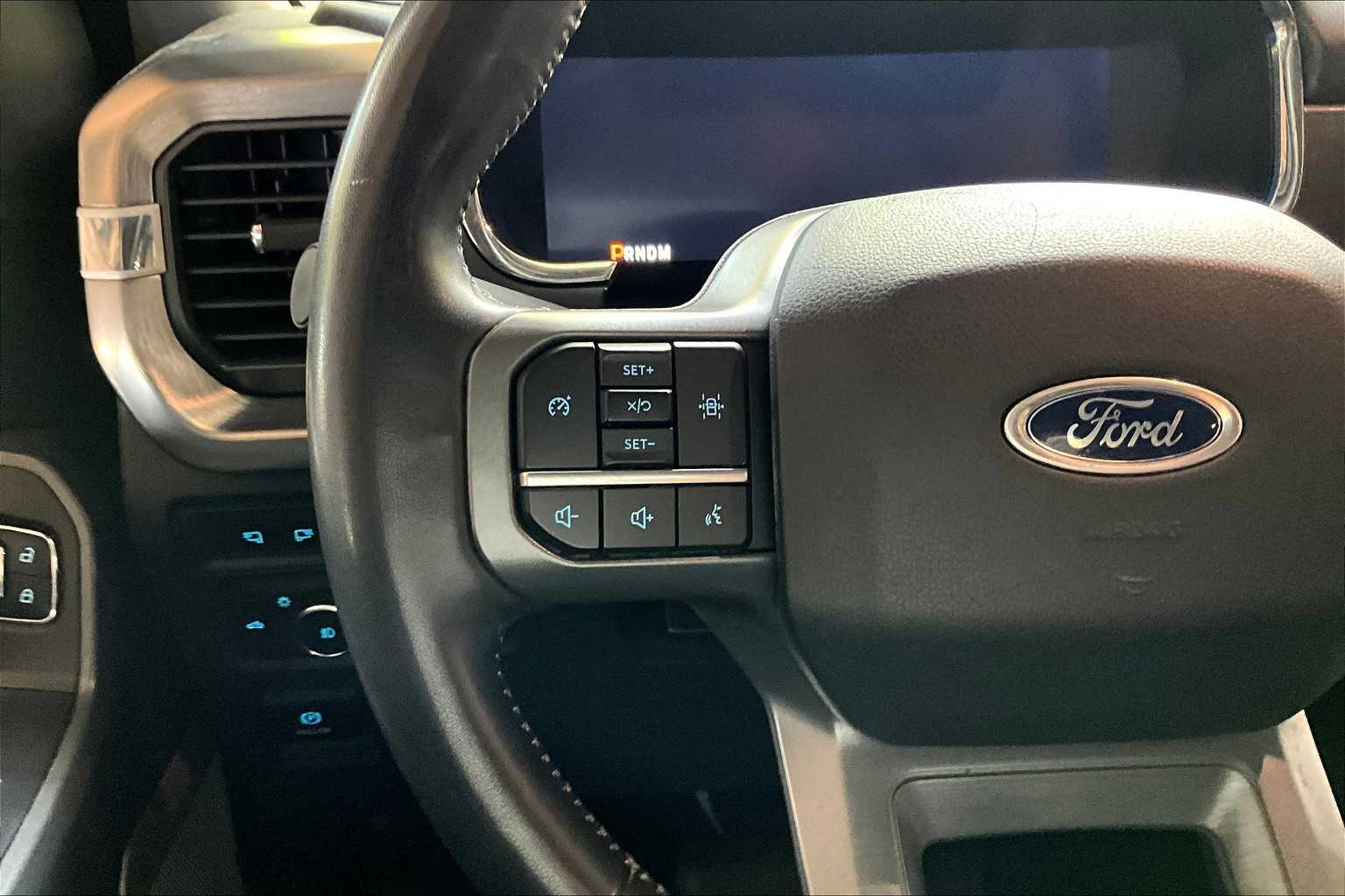 2022 Ford F-150 Lariat photo 45