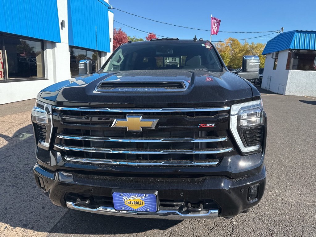 2026 Chevrolet Silverado 3500HD LT photo 3