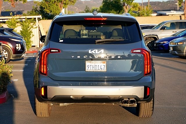 2025 Kia Telluride S photo 8