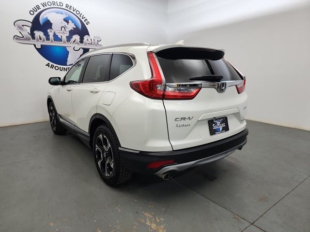 2017 Honda CR-V Touring photo 4
