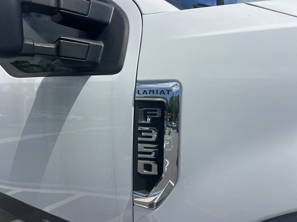 2017 Ford F-350 photo 4