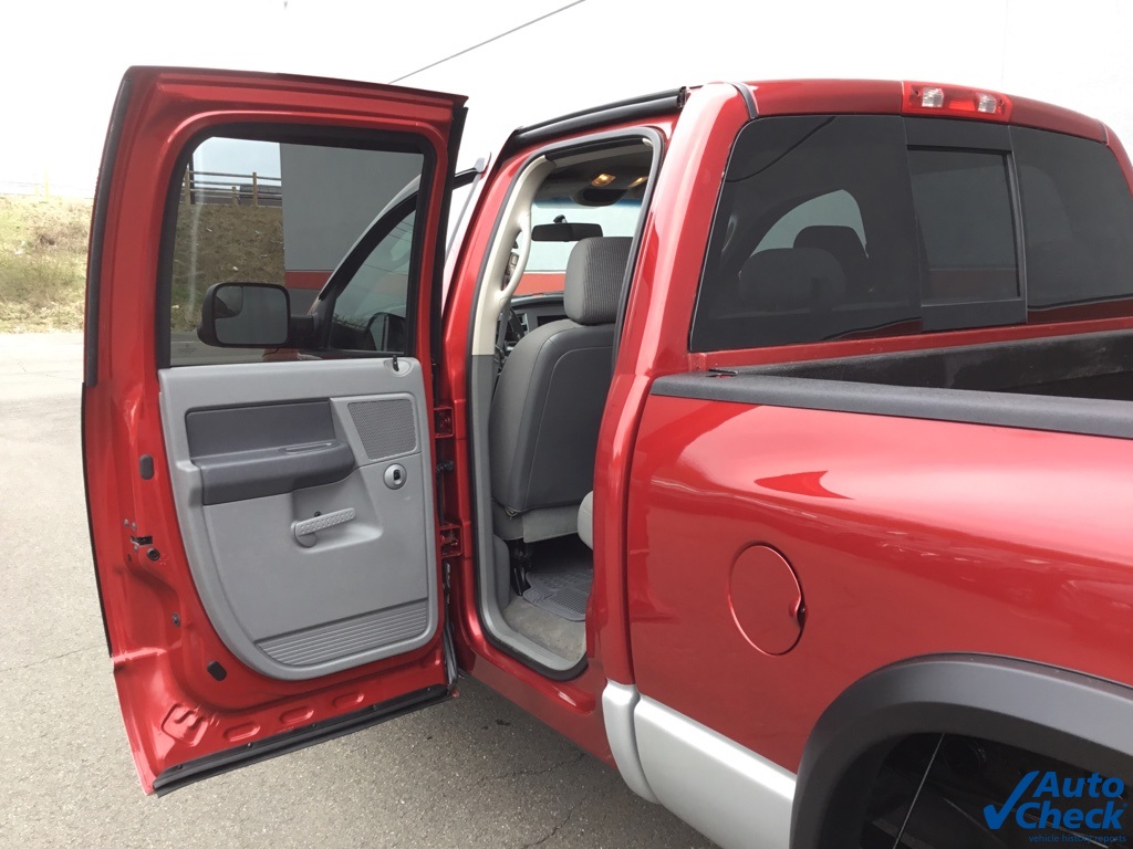2006 Dodge Ram SLT photo 36