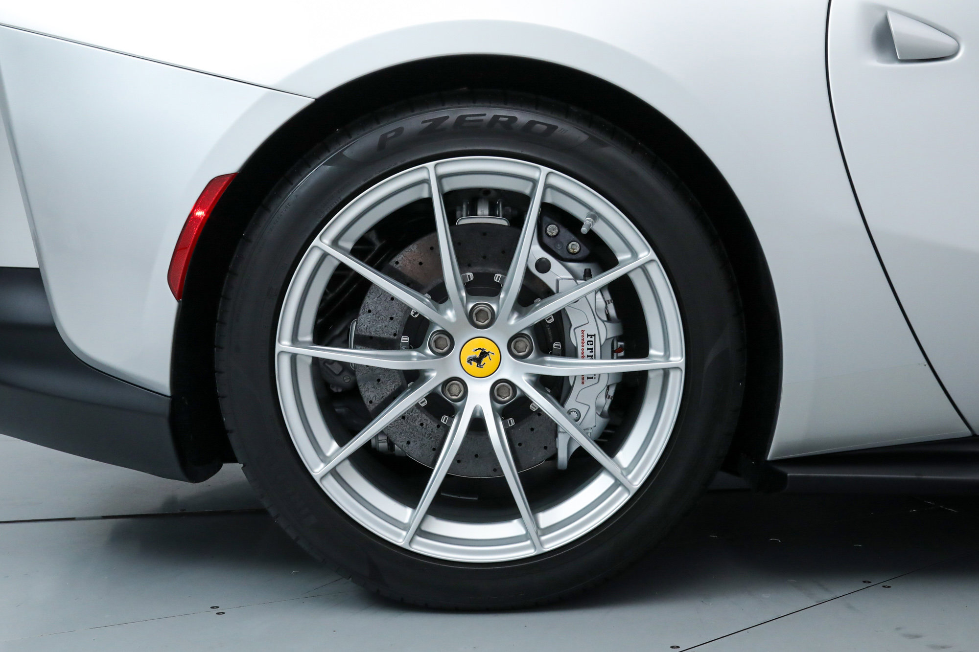 2019 Ferrari 812 Superfast photo 33