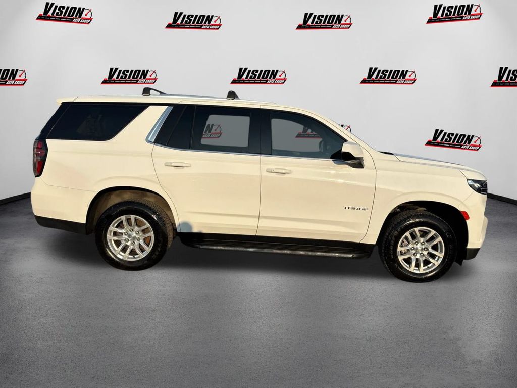 2021 Chevrolet Tahoe LT photo 2
