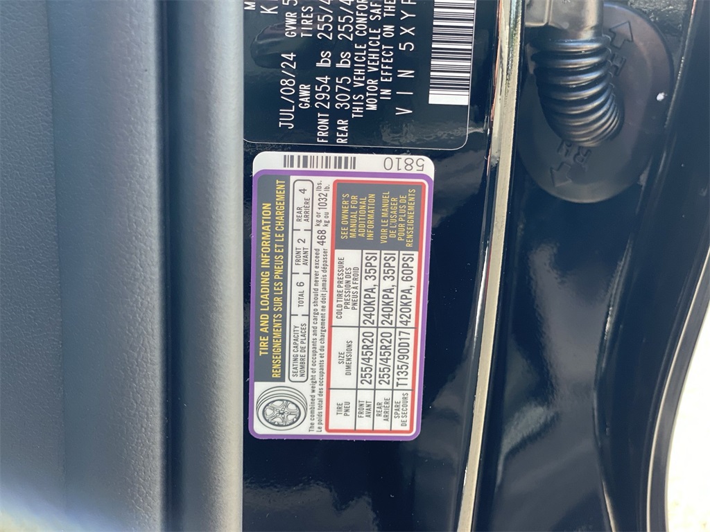 2025 Kia Sorento SX photo 28