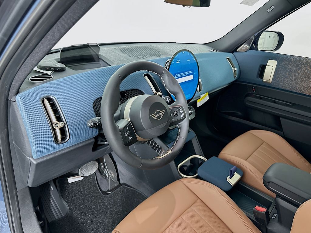 2025 Mini Countryman S ALL4 Iconic photo 9